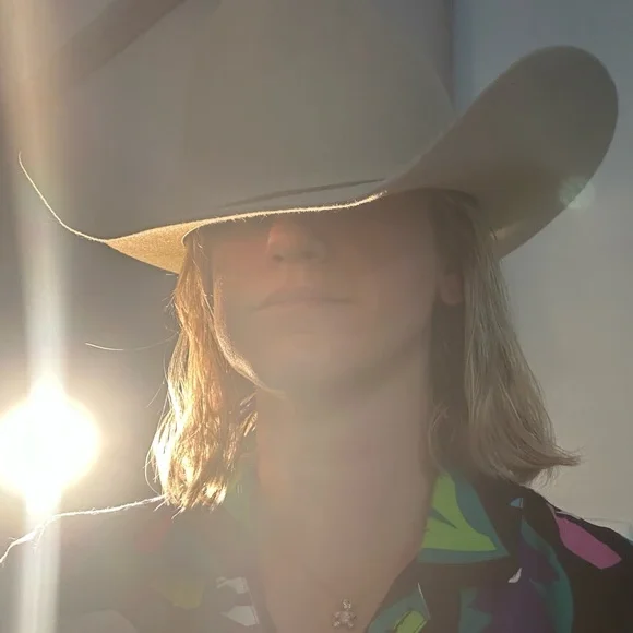 Men's Classic Tan Cowboy Hat - Picture 10 of 11